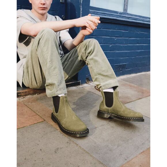 NEW Dr. Martens 2976 Tumbled Nubuck Leather Chelsea Boots Muted Olive EU 42 D113 - Picture 1 of 8